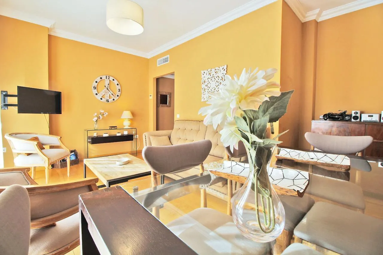 Del Parque Flats - Cervantes contacts